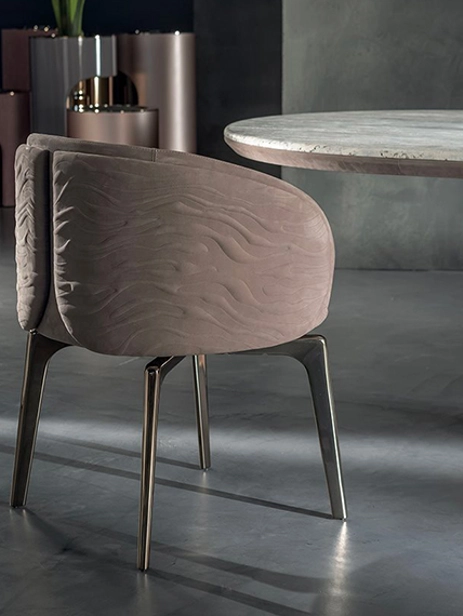 Blossom Kollu Sandalye