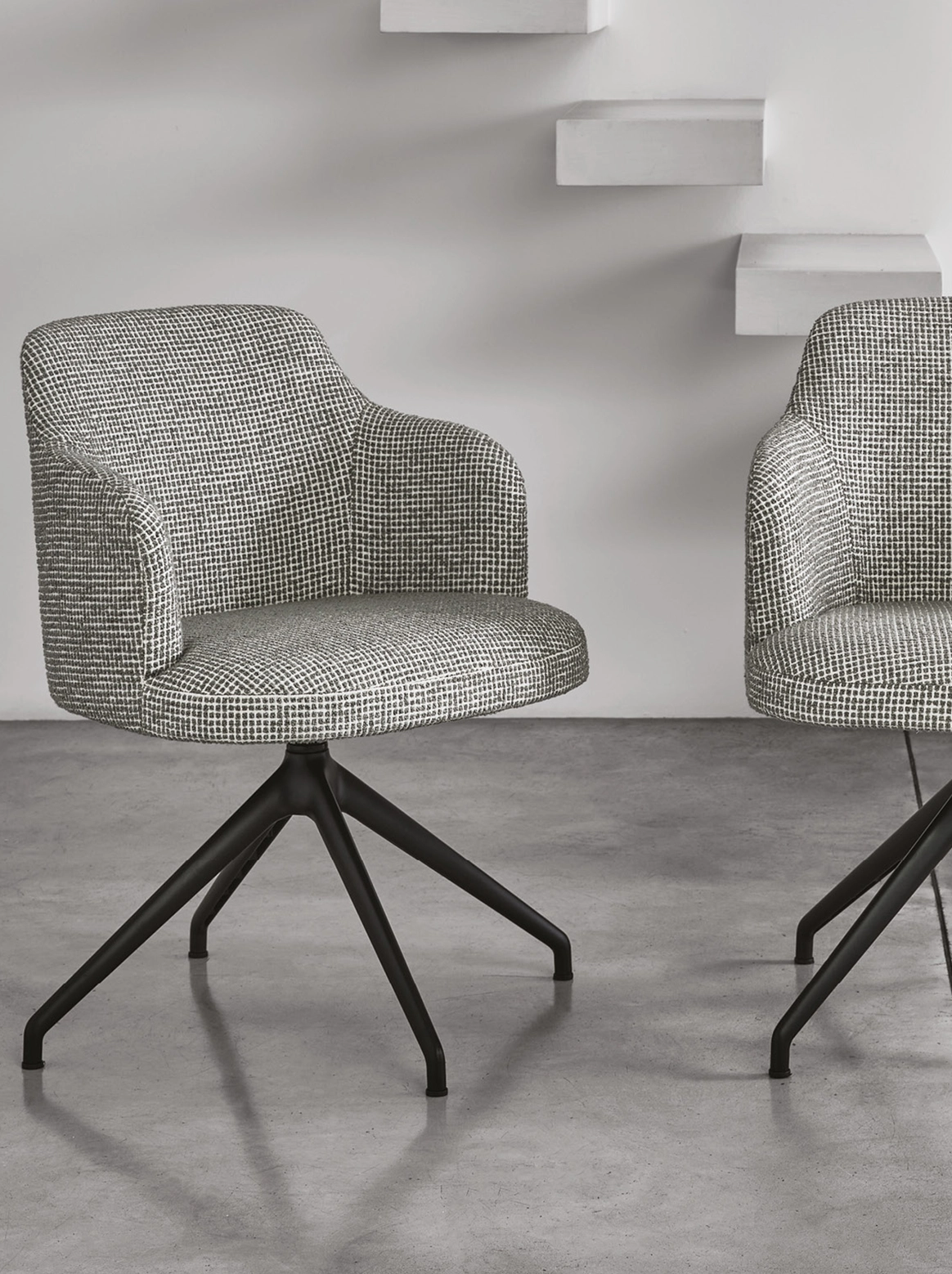 Abby Tekerlekli ve Döner Tabanlı Sandalye