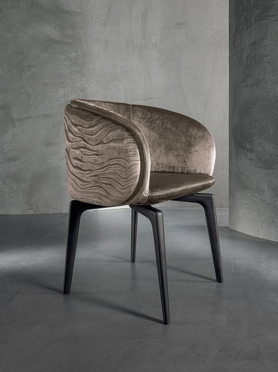 Blossom Kollu Sandalye